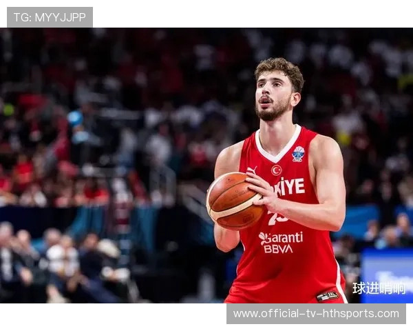 字母哥、申京谁是未来国际篮坛核心？半决赛或将定调，字母哥半决赛数据
