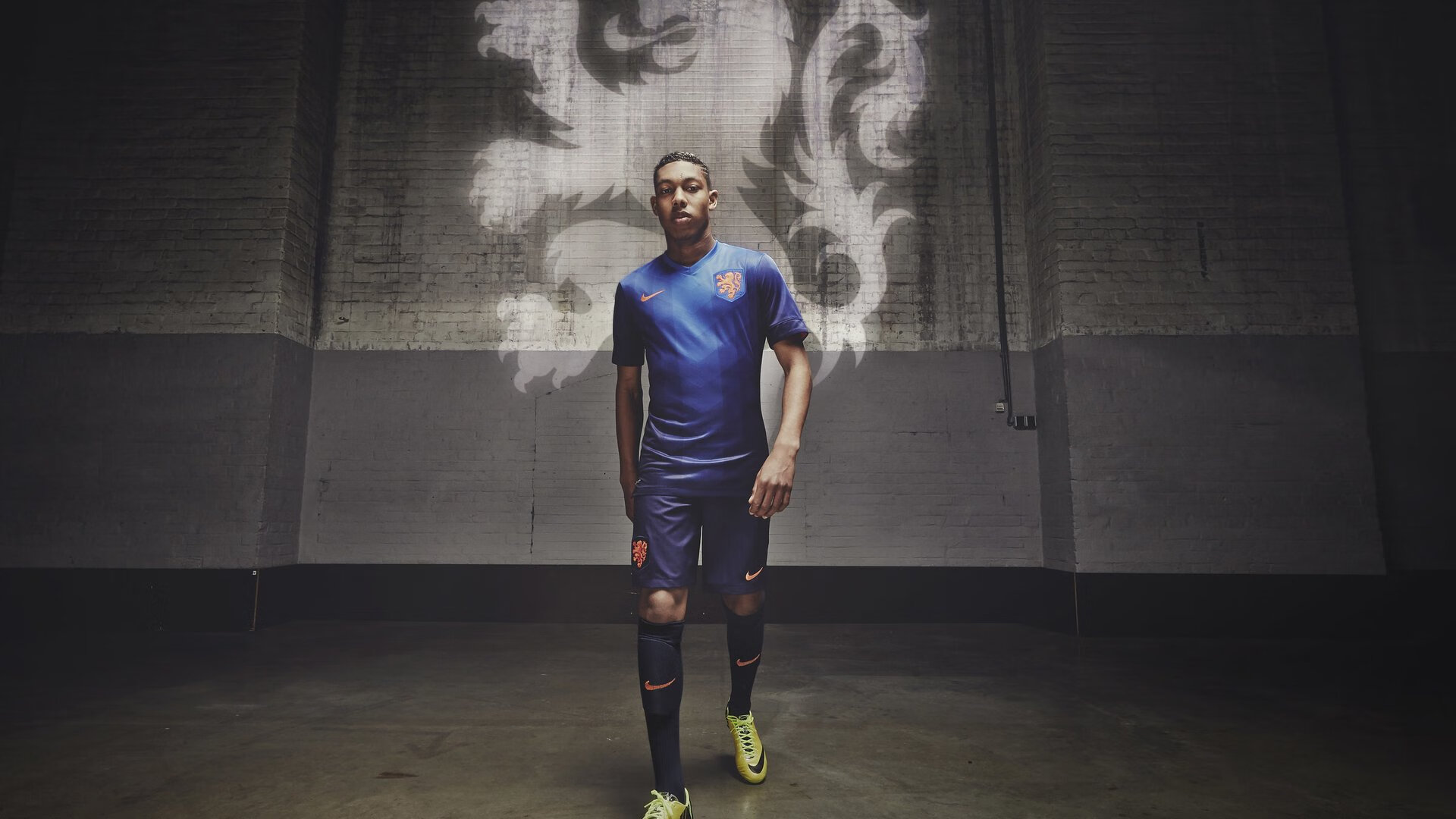 《PUBGMobile》“星际奇兵”线下决战,操作与策略的完美结合!