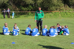 hth官网-冠军球队教练团队荣获市级表彰，肯定贡献，冠军教练得多少钱